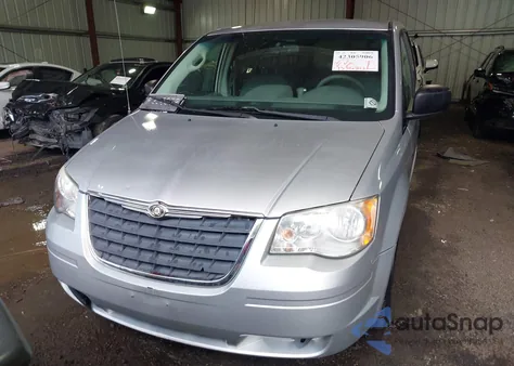 2008 Chrysler Town & Country Lx from USA, damaged, VIN 2A8HR44H98R750801